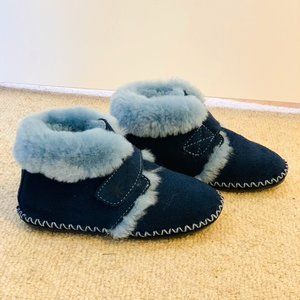 LL Bean Toddler Wicked Good Slippers